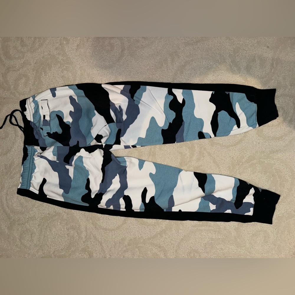 Nike jogging pants - Picture 4 of 5